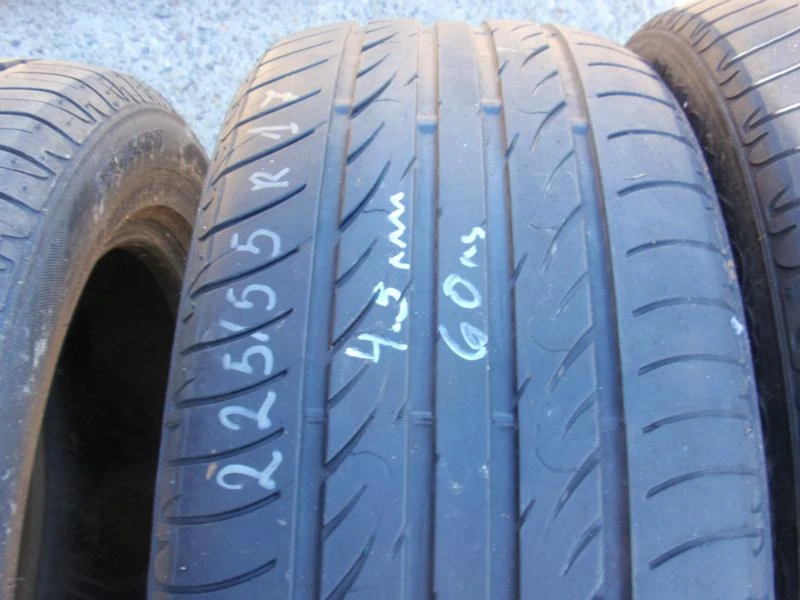 Гуми Летни 225/55R17, снимка 5 - Гуми и джанти - 8374267