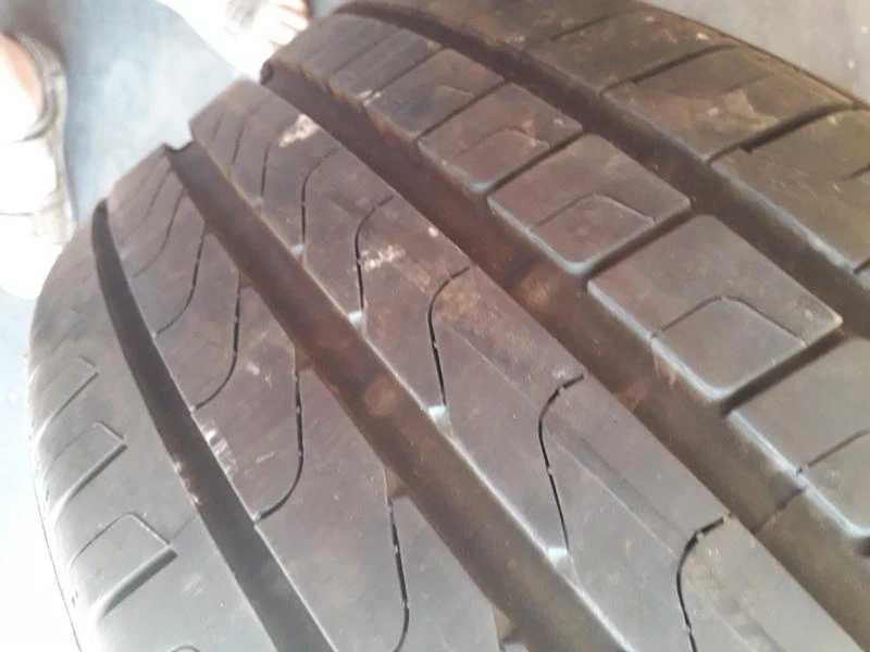 Гуми Летни 225/40R18, снимка 3 - Гуми и джанти - 25872321