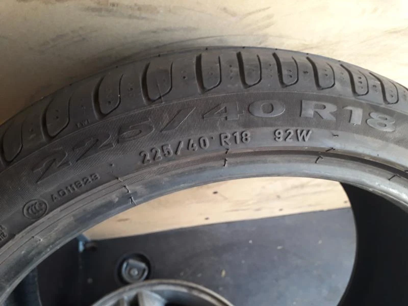 Гуми Летни 225/40R18, снимка 6 - Гуми и джанти - 25872321