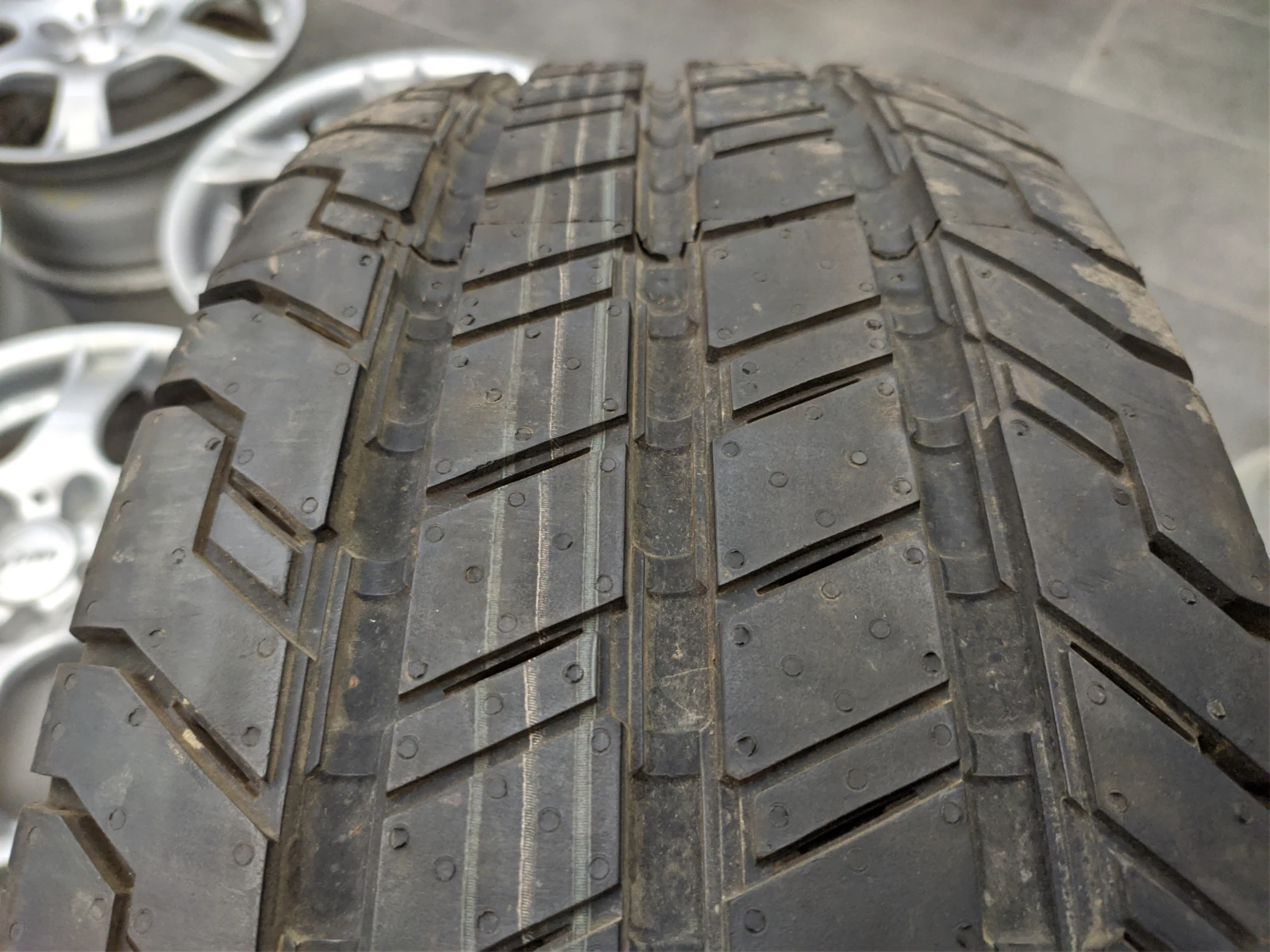  215/70R15 | Mobile.bg   2