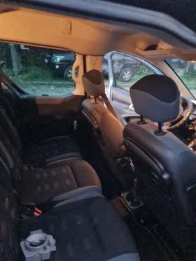 Citroen Berlingo 1.6 HDI  6+ 1, снимка 8