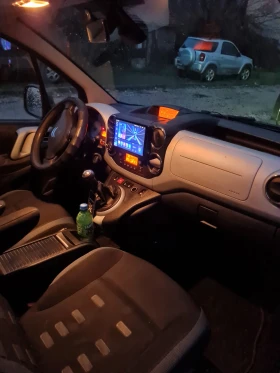 Citroen Berlingo 1.6 HDI  6+ 1, снимка 11