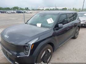 Kia EV9 LIGHT LONG RANGE* 6+ 1* 2000KM* ОБДУХ* ТЕРМОПОМПА , снимка 1