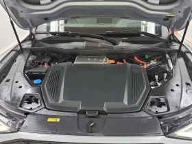 Audi E-Tron Technik* S-line* 360* View* Подгрев* Обдух* Пано* , снимка 15 - Автомобили и джипове - 53618626