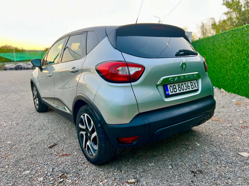 Renault Captur 1.2T камера, снимка 3 - Автомобили и джипове - 44633603