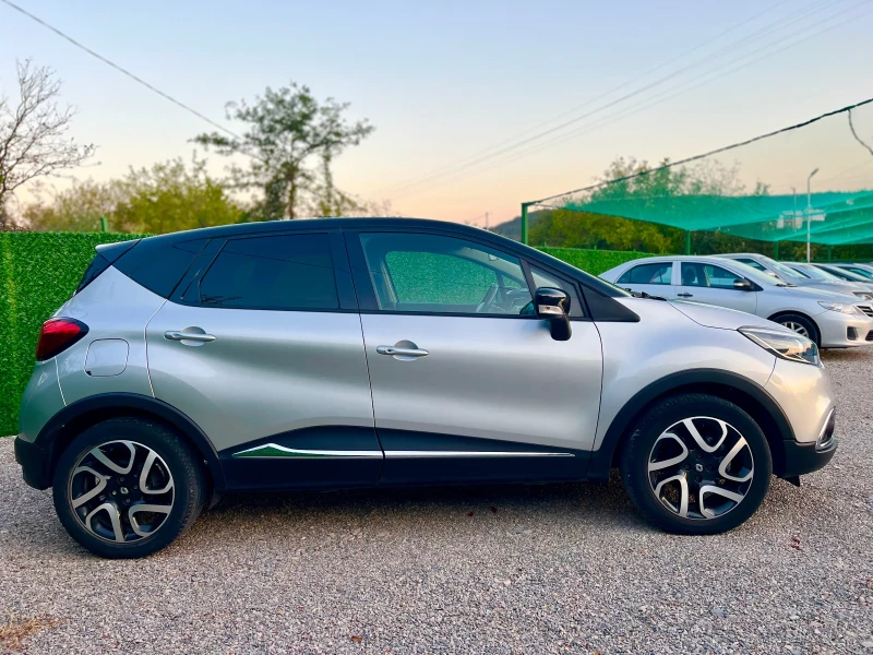 Renault Captur 1.2T камера, снимка 6 - Автомобили и джипове - 44633603