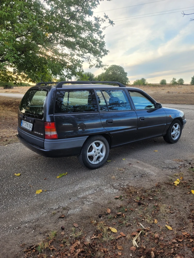 Opel Astra, снимка 6 - Автомобили и джипове - 47457533