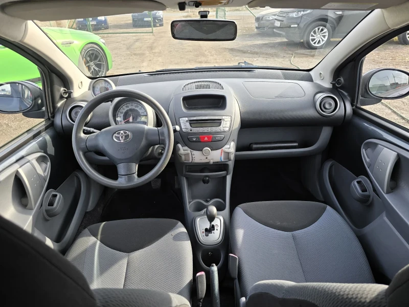 Toyota Aygo, снимка 8 - Автомобили и джипове - 49128089