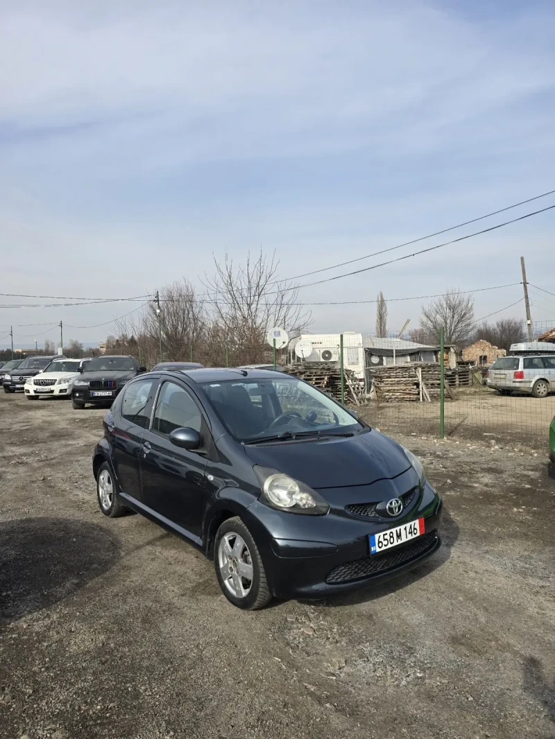 Toyota Aygo, снимка 2 - Автомобили и джипове - 49128089