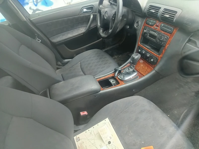 Mercedes-Benz C 220 2.2 CDI на части АВТОМАТ, снимка 8 - Автомобили и джипове - 52714603