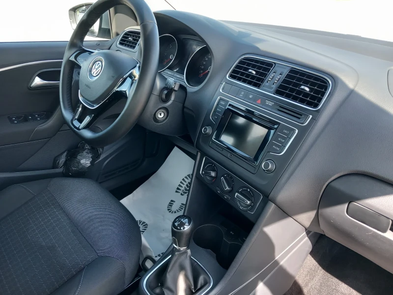 VW Polo 1.4TDI, снимка 8 - Автомобили и джипове - 51540396