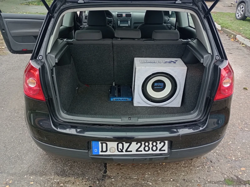 VW Golf 5  1.4 / 75 Евро 4 Ръчка Бензин , снимка 11 - Автомобили и джипове - 51802205