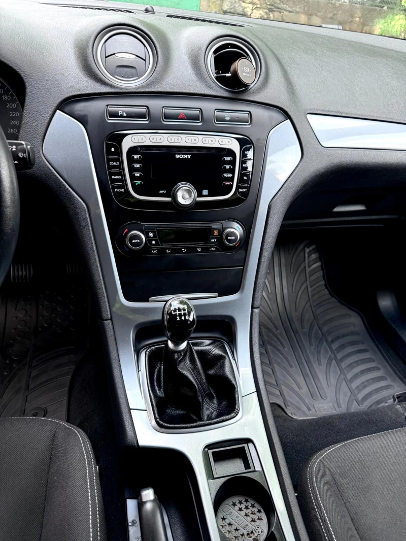 Ford Mondeo 1.6 EcoBoost, снимка 10 - Автомобили и джипове - 52005556