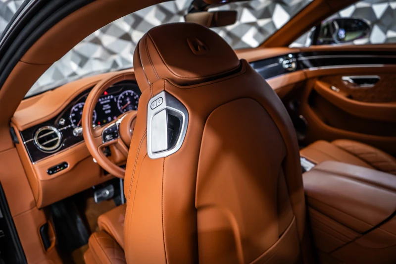 Bentley Continental gt W12 First Edition* Bang&Olufsen, снимка 15 - Автомобили и джипове - 52630328