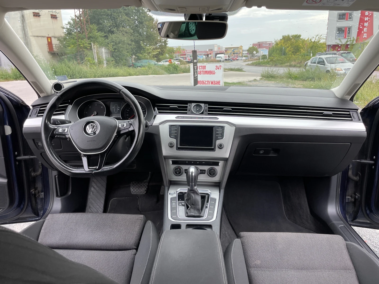 VW Passat 1.6 TDI - изображение 10