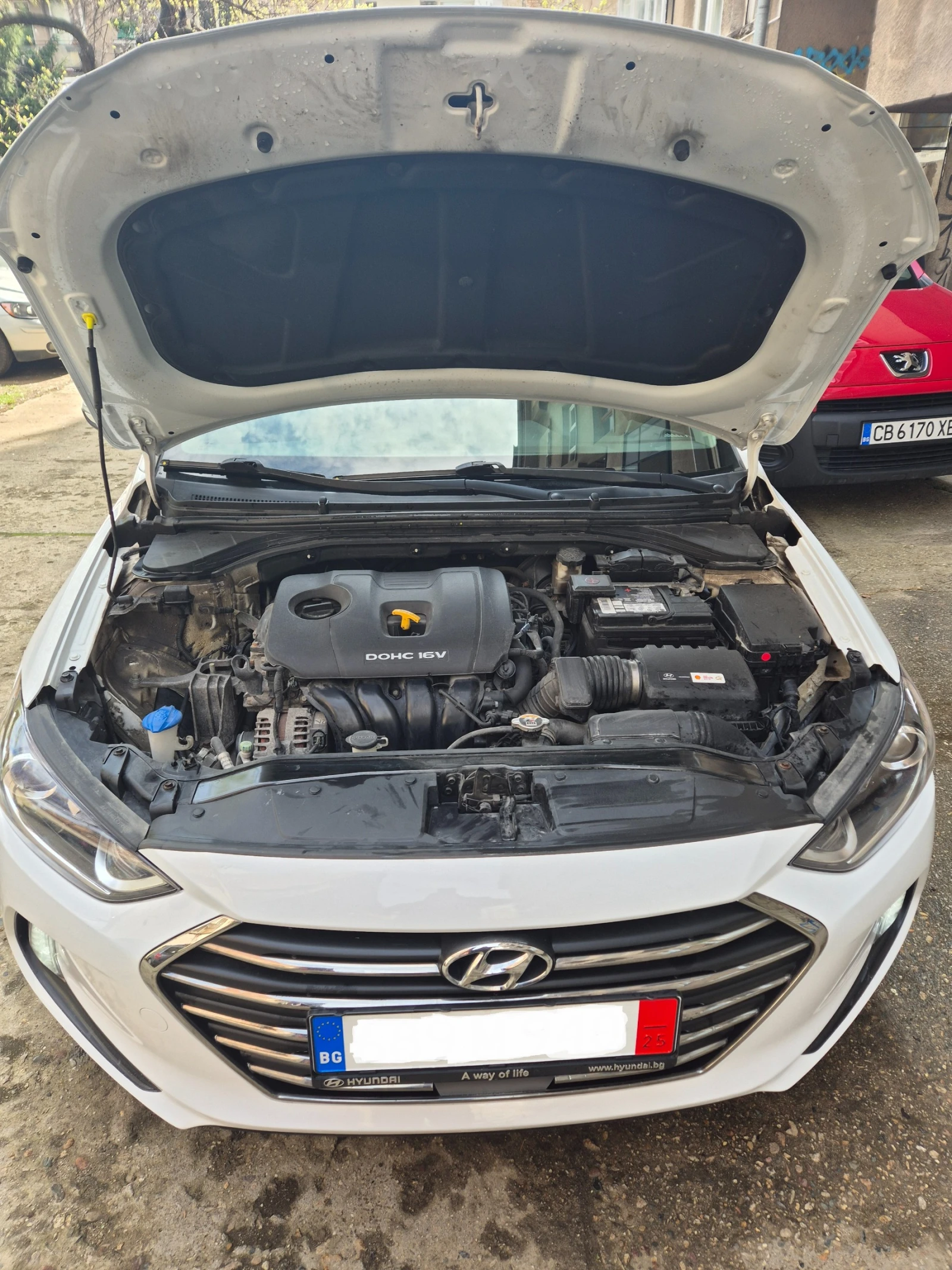 Hyundai Elantra  - изображение 7