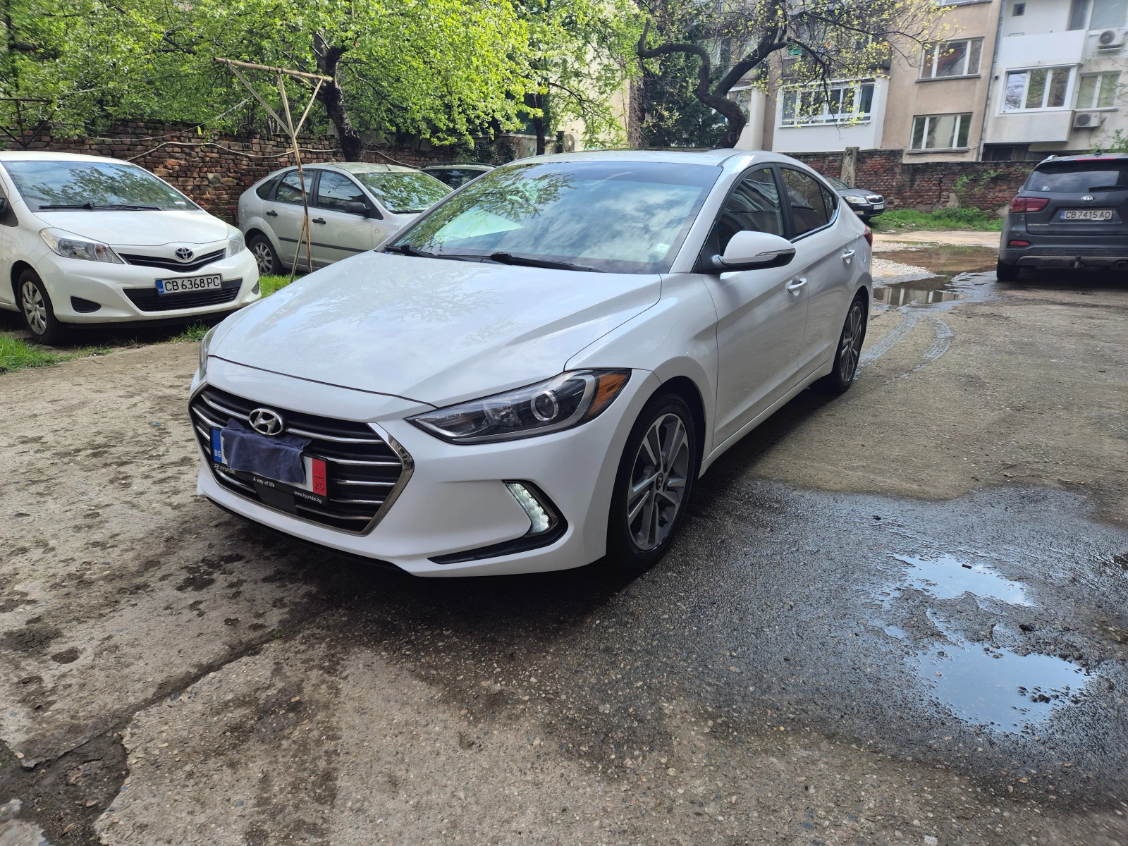 Hyundai Elantra  - изображение 2