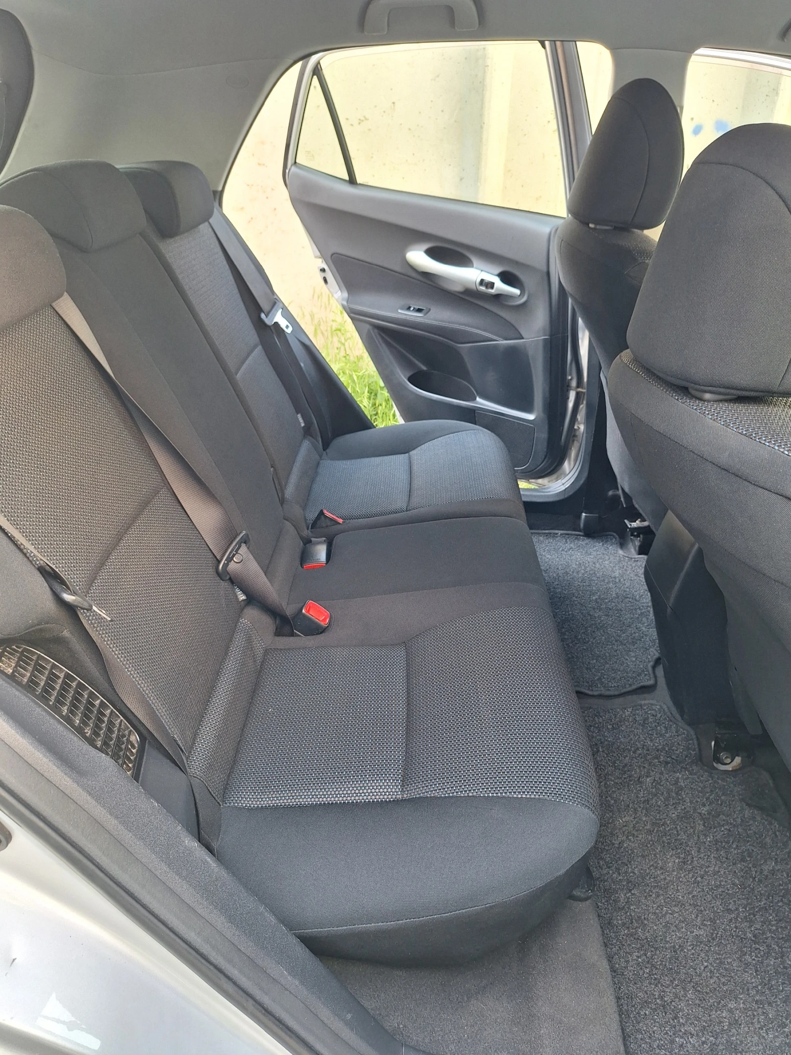 Toyota Auris  - изображение 5