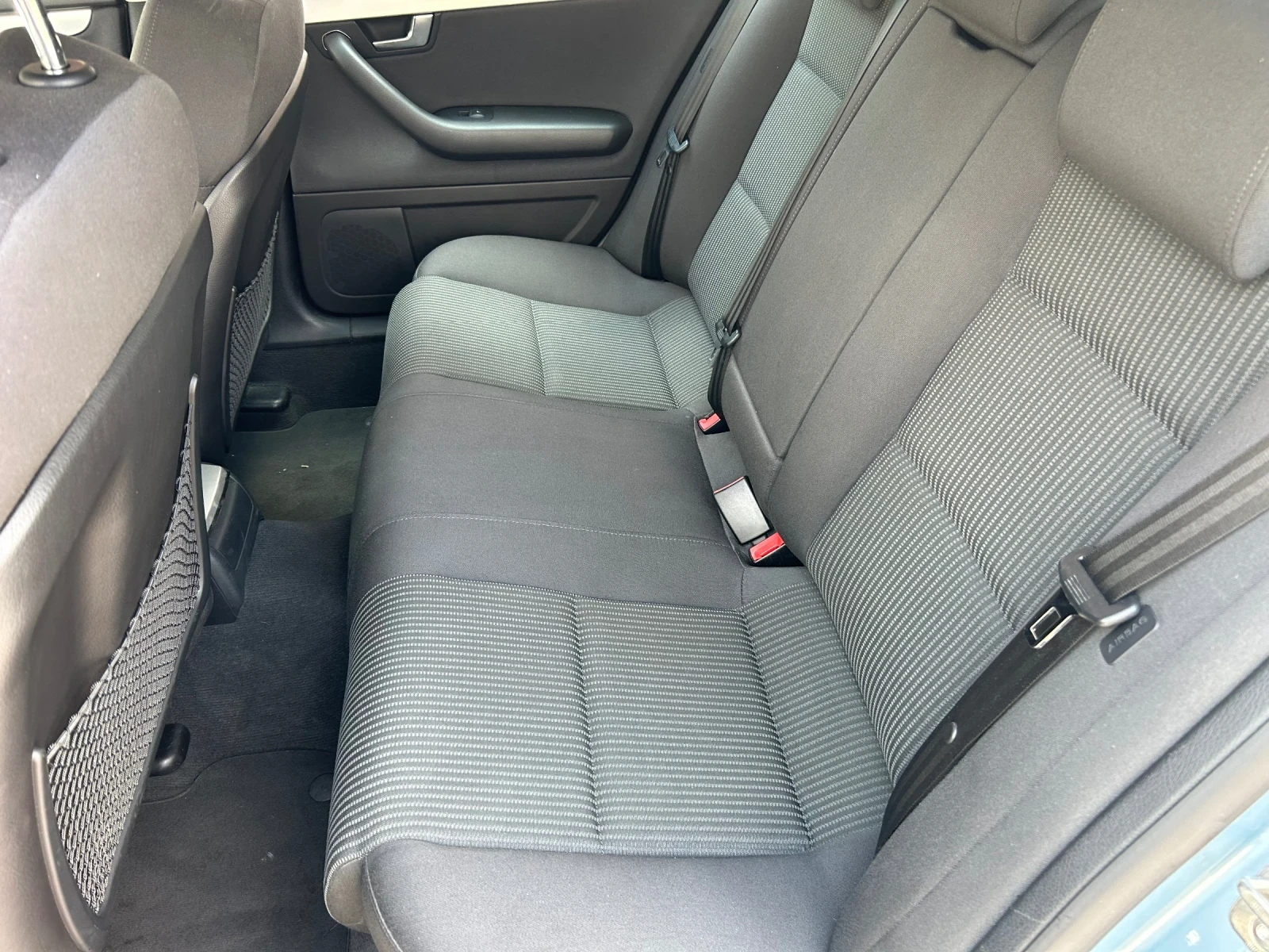 Audi A4 2.0TDI-8-клапана-Автоматик - изображение 10