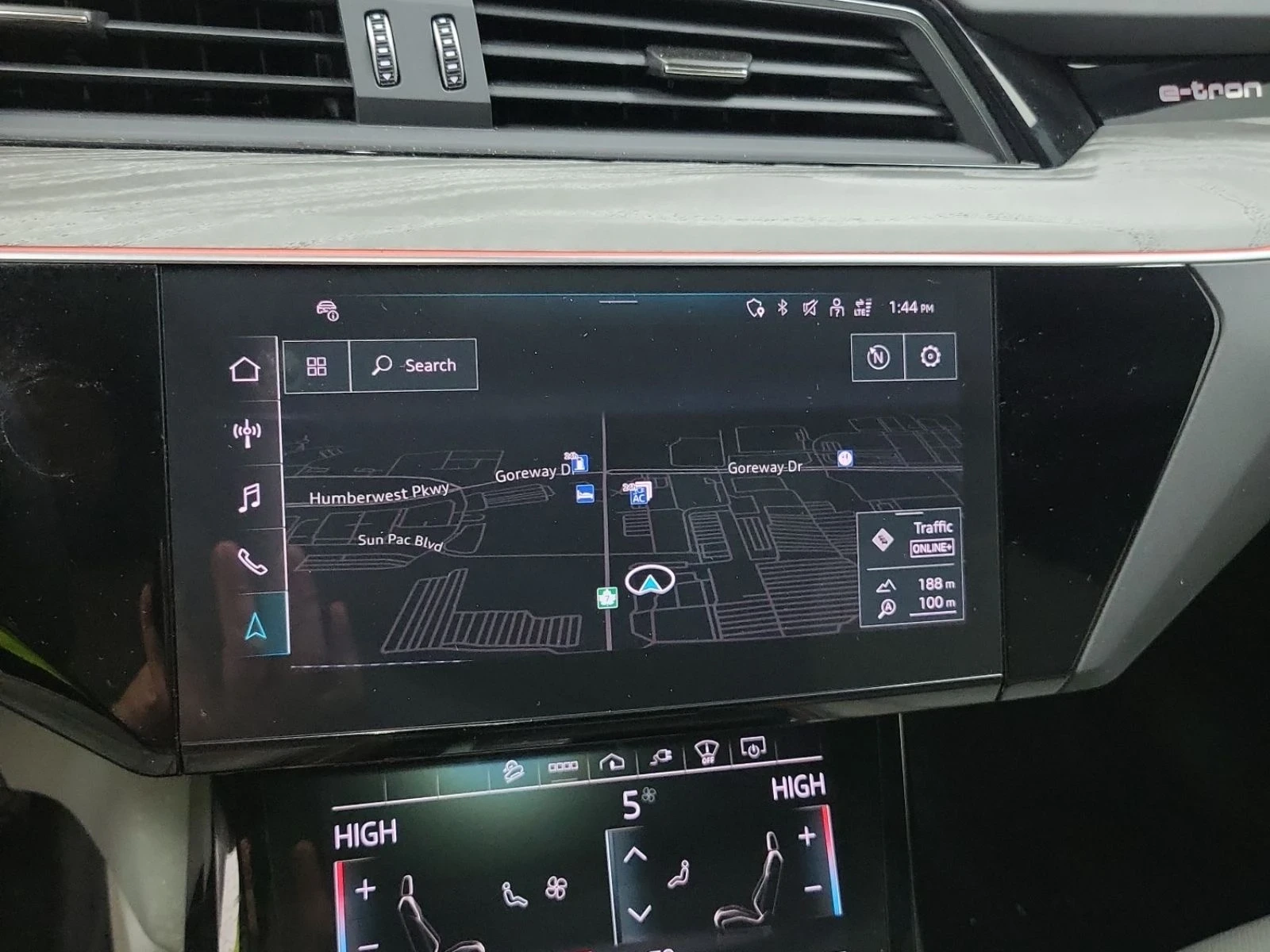 Audi E-Tron Technik* S-line* 360* View* Подгрев* Обдух* Пано*  - изображение 9