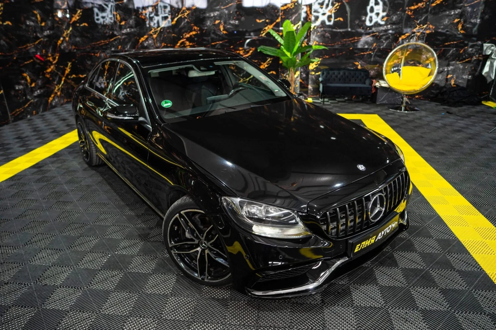 Mercedes-Benz C 220 D FULL AMG LINE LED NAVI ЛИЗИНГ 100%, снимка 2 - Автомобили и джипове - 53846746