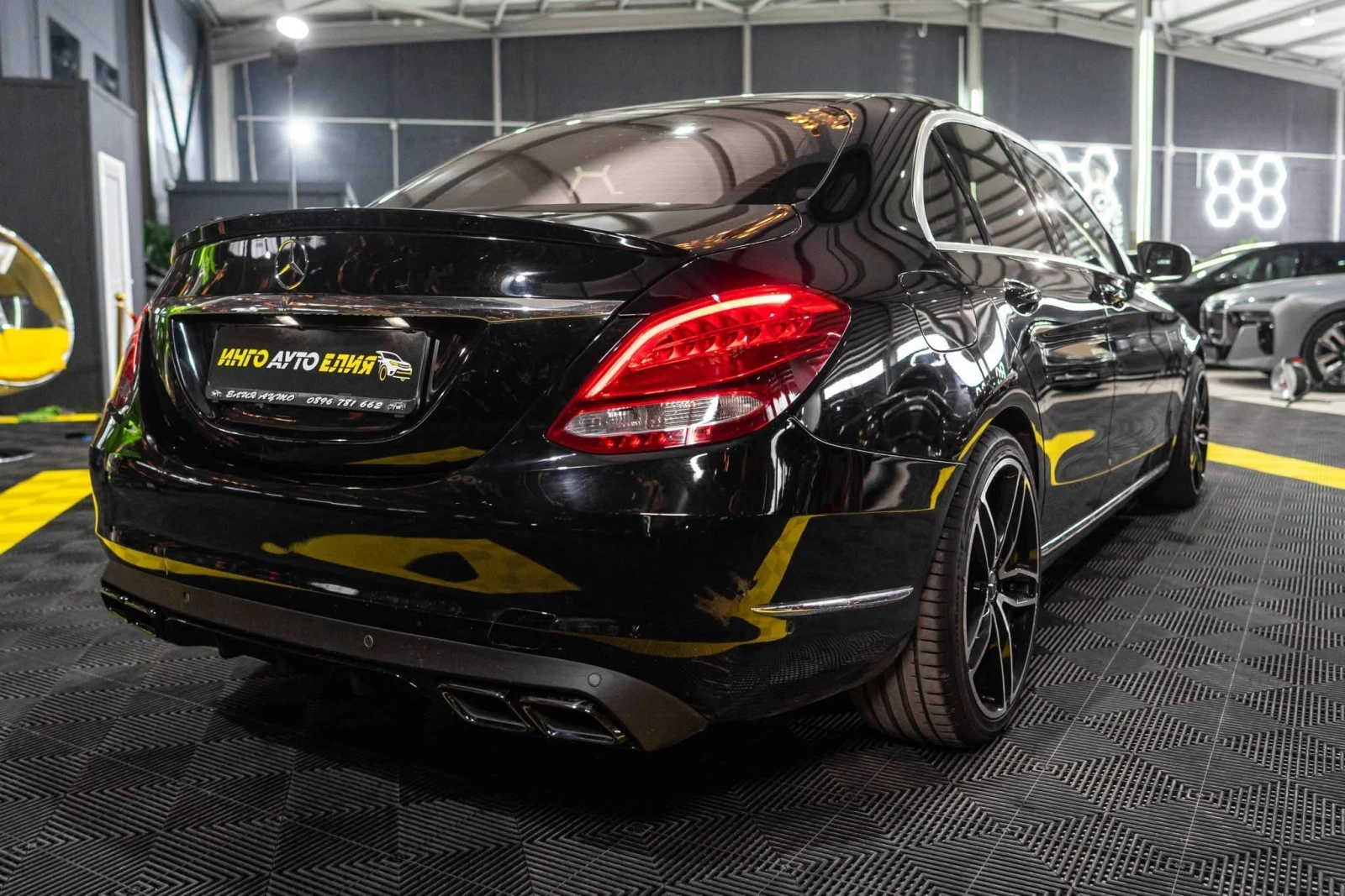 Mercedes-Benz C 220 D FULL AMG LINE LED NAVI ЛИЗИНГ 100%, снимка 10 - Автомобили и джипове - 53846746