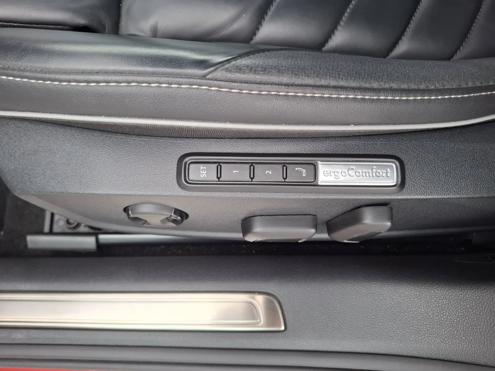 VW Arteon 2.0 TDI R-Line DSG 4MOTION Гаранция, снимка 11 - Автомобили и джипове - 53974846