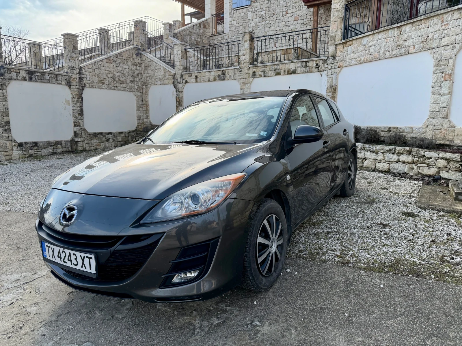 Mazda 3 1.6, снимка 2 - Автомобили и джипове - 54021434