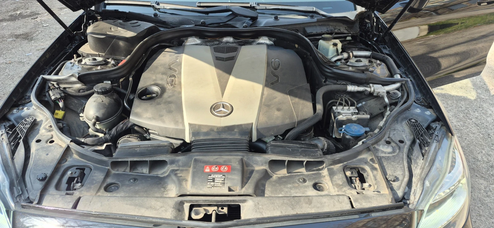 Mercedes-Benz CLS 350 CLS W218 350 CDI 265кс, снимка 11 - Автомобили и джипове - 54057673