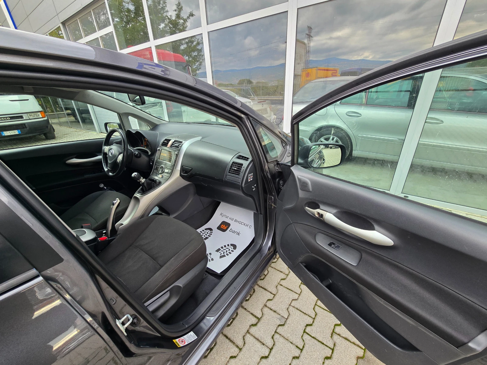 Toyota Auris NAVI* * XENON* * KEYLESS* * , снимка 17 - Автомобили и джипове - 54116211