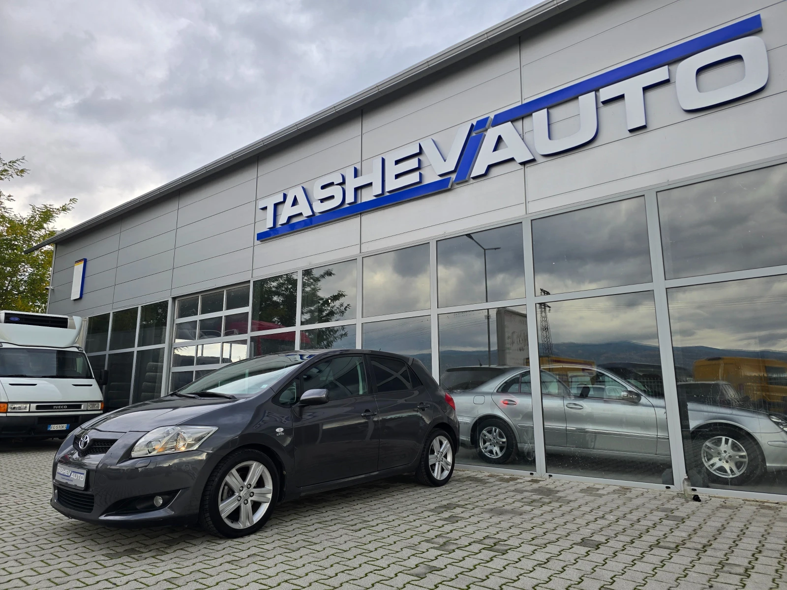 Toyota Auris NAVI* * XENON* * KEYLESS* * , снимка 4 - Автомобили и джипове - 54116211