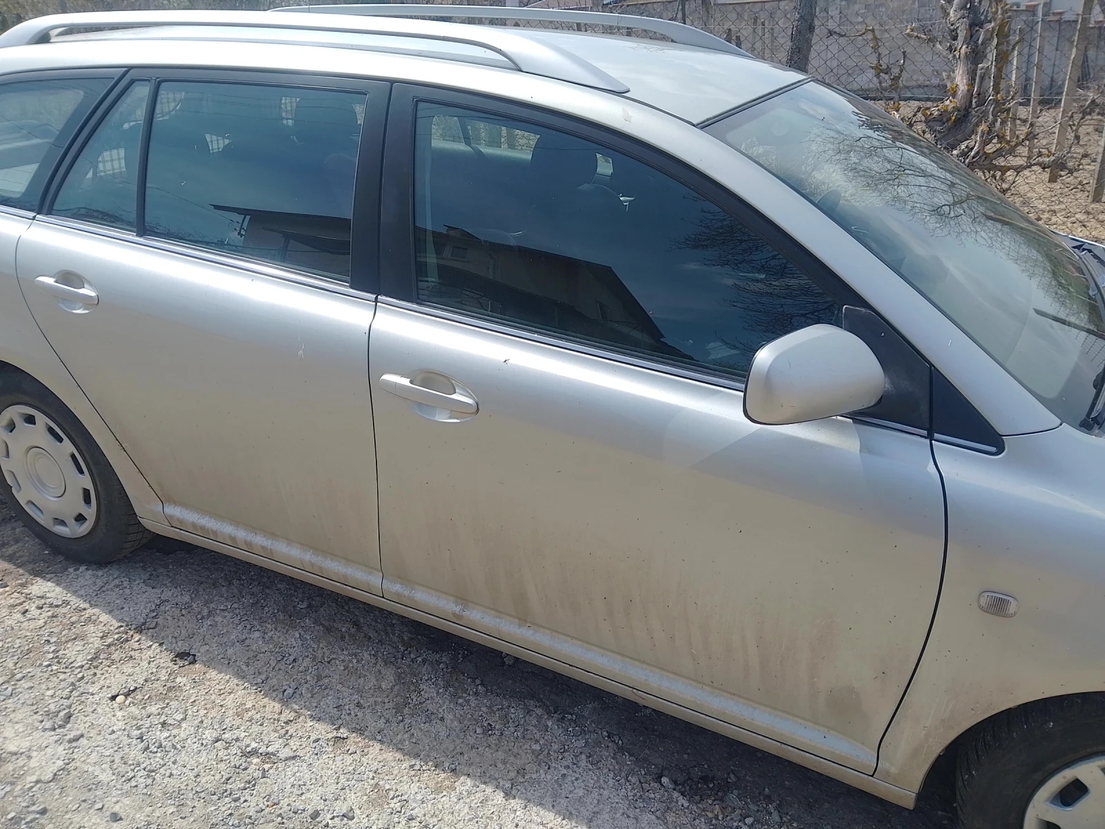 Toyota Avensis, снимка 8 - Автомобили и джипове - 54184125
