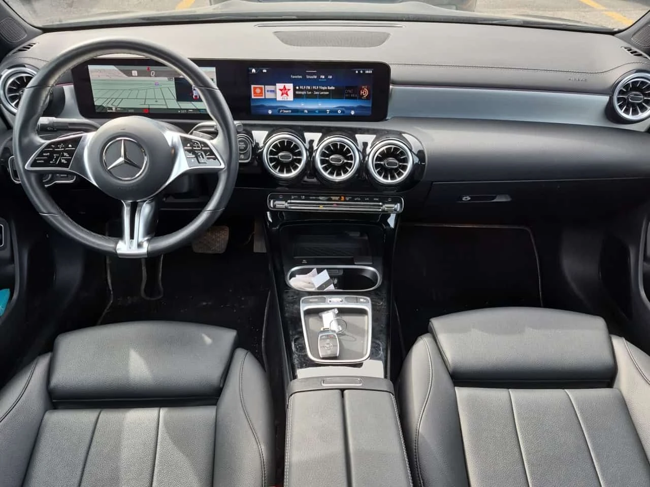 Mercedes-Benz CLA 250 ПАМЕТ| ПАНОРАМА| МЪРТВА ТОЧКА| , снимка 10 - Автомобили и джипове - 54424035