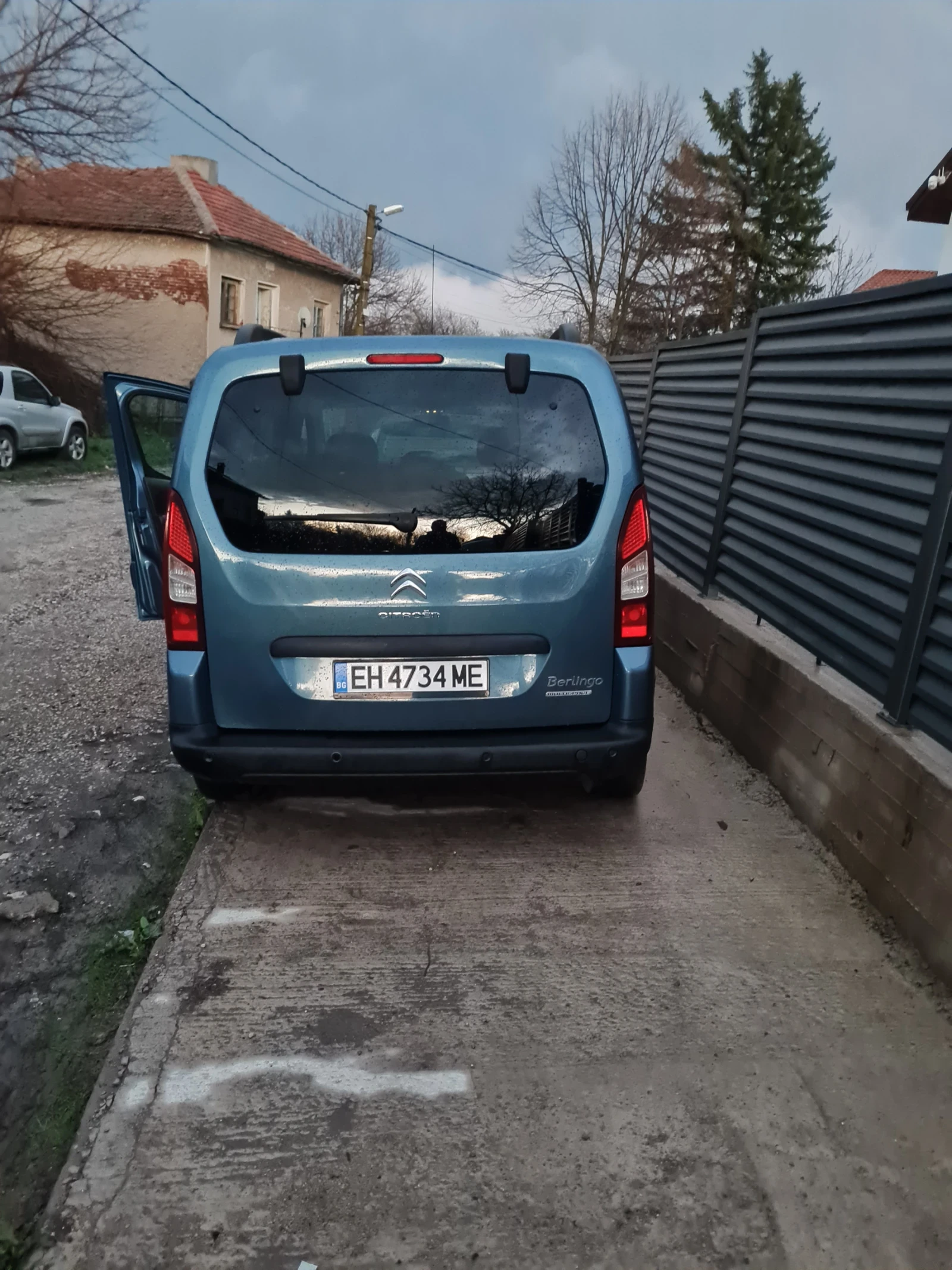 Citroen Berlingo 1.6 HDI  6+ 1, снимка 10 - Автомобили и джипове - 54742722