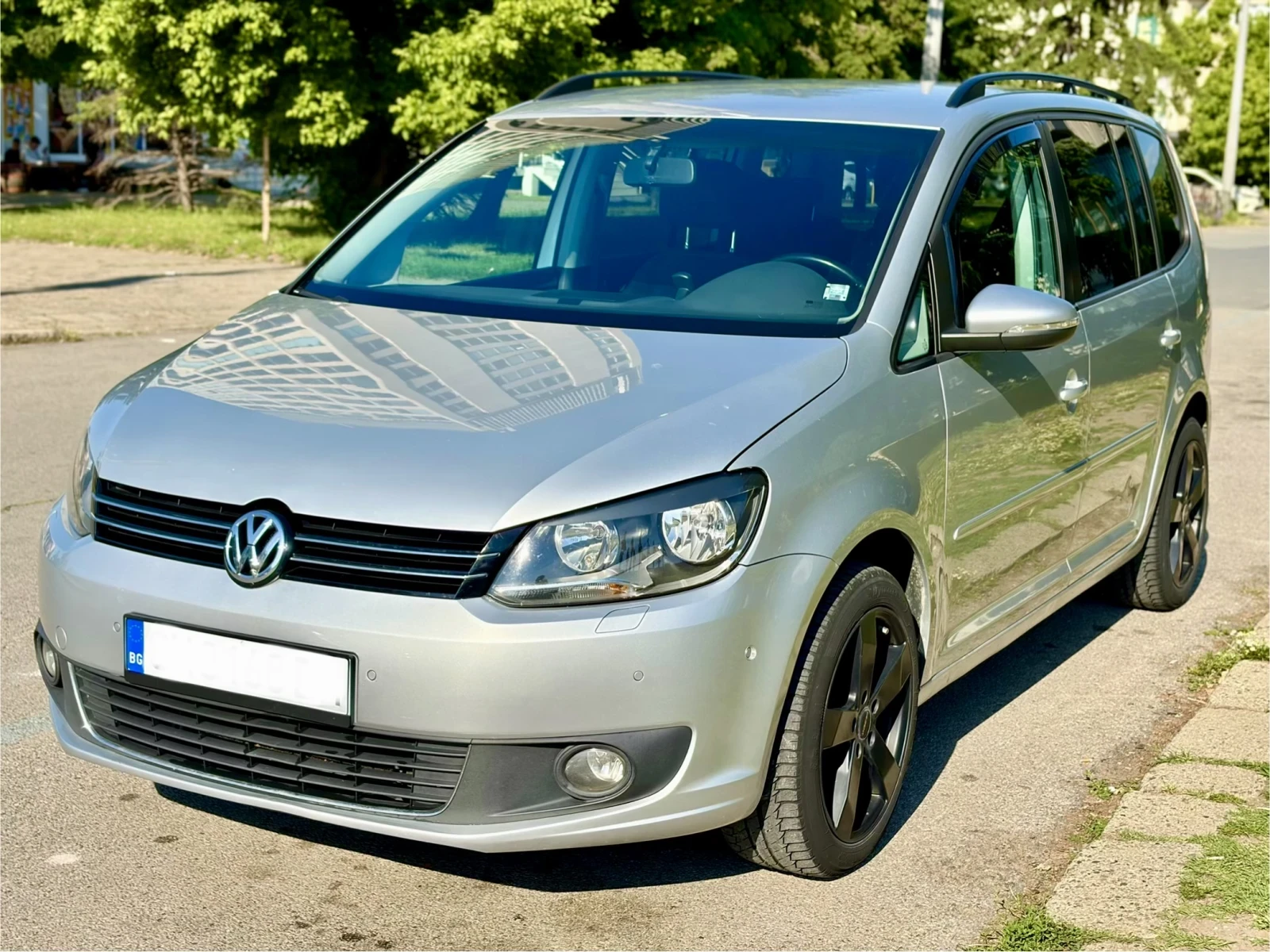 VW Touran 1.6 TDI   DSG 7