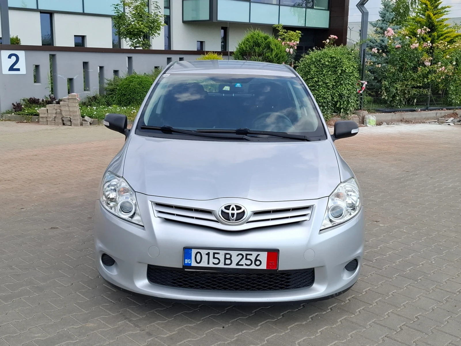 Toyota Auris 1.4D4D* (90кс)* FACELIFT* НОВ ВНОС* * , снимка 6 - Автомобили и джипове - 55067682