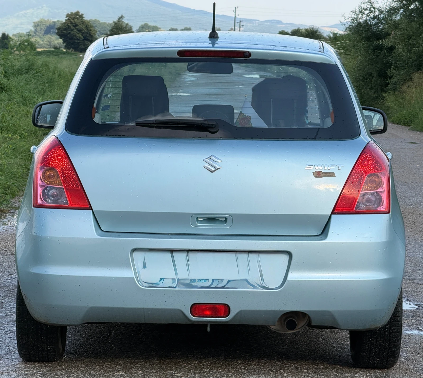 Suzuki Swift 1.3 92hp, снимка 15 - Автомобили и джипове - 55105679