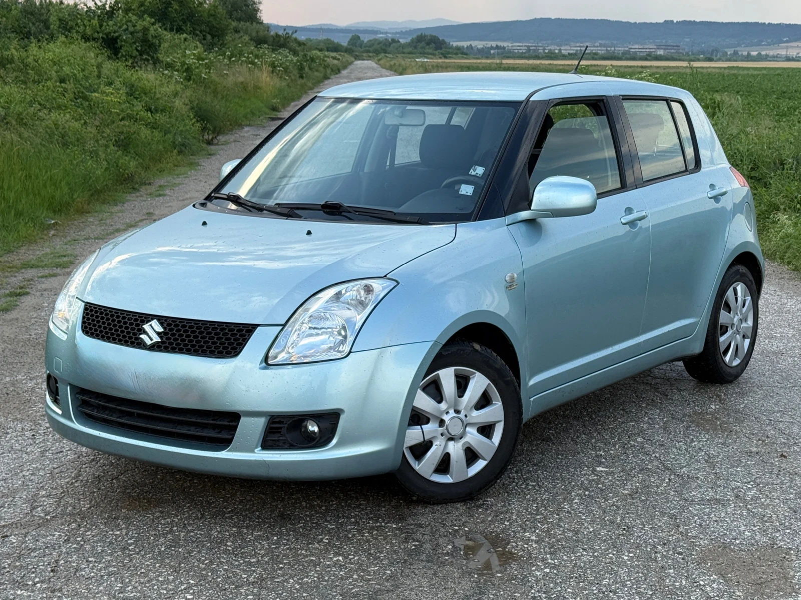 Suzuki Swift 1.3 92hp, снимка 2 - Автомобили и джипове - 55105679