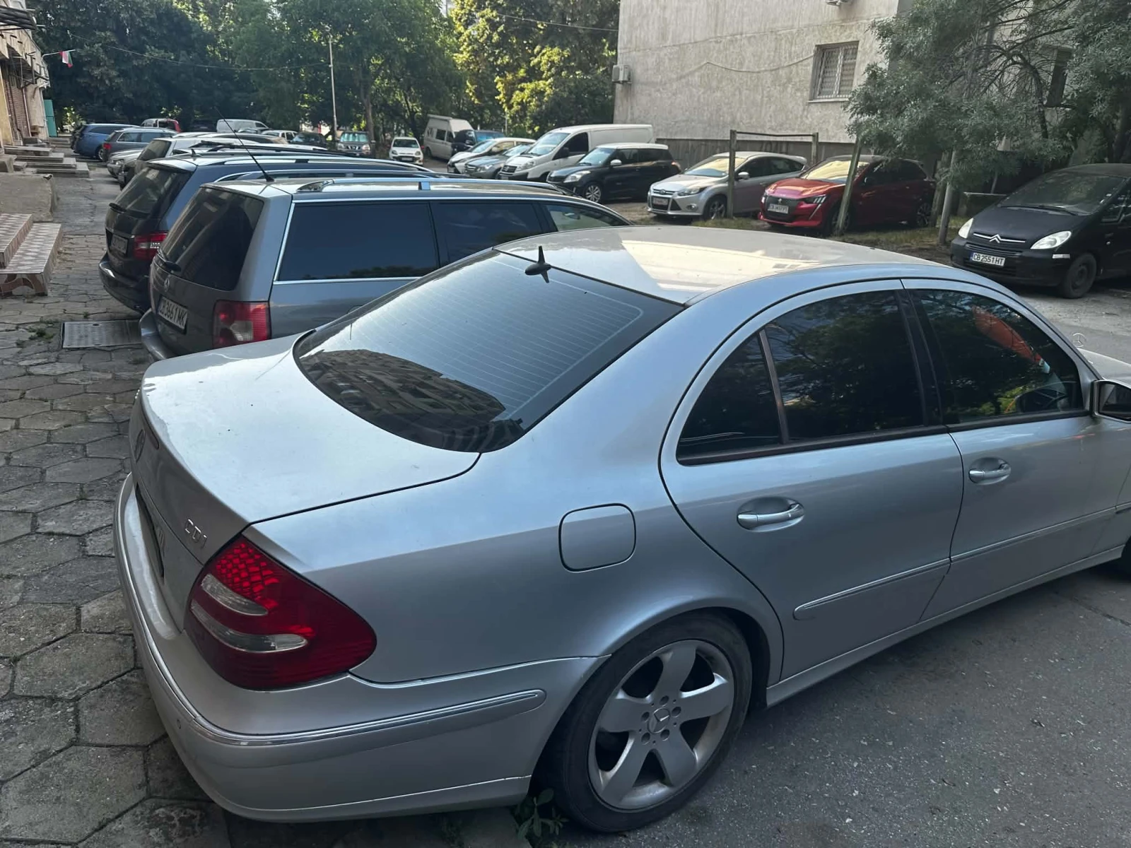 Mercedes-Benz E 280, снимка 3 - Автомобили и джипове - 55154140