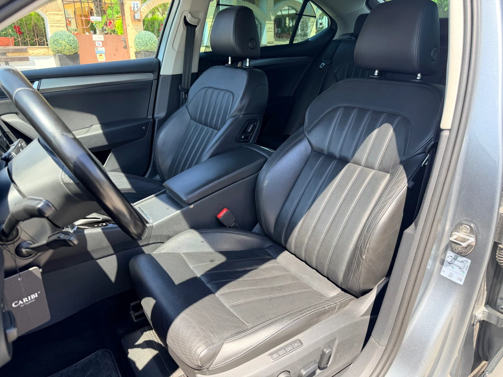 Skoda Superb, снимка 9 - Автомобили и джипове - 55200964