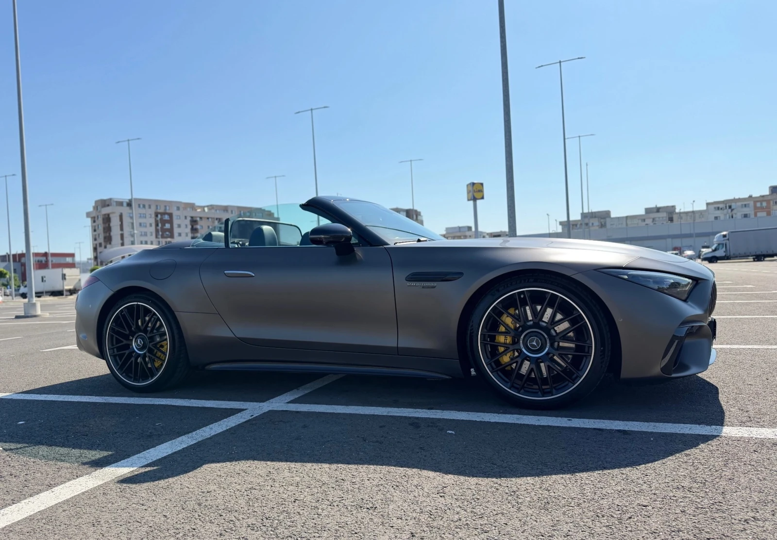 Mercedes-Benz SL 63 AMG 4Matic+ , снимка 3 - Автомобили и джипове - 55482543