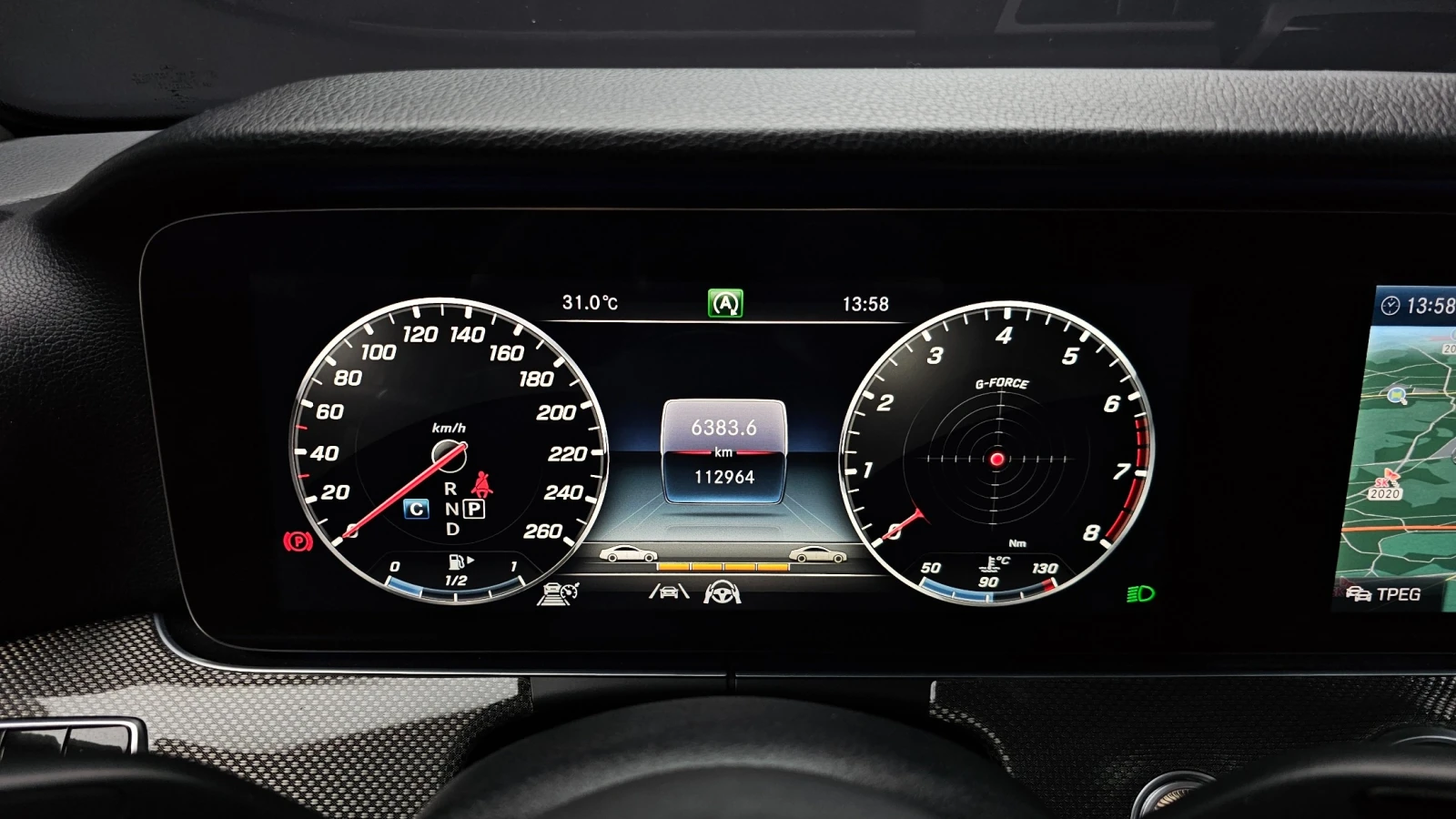 Mercedes-Benz E 200 4MATIC AMG Line | HUD | 360  | Ventilated Seats, снимка 6 - Автомобили и джипове - 55830213