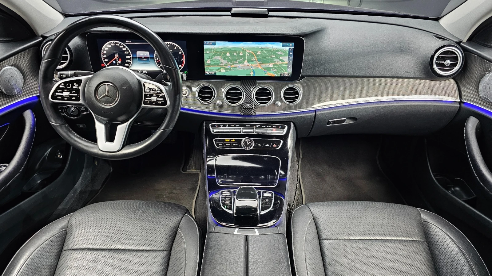Mercedes-Benz E 200 4MATIC AMG Line | HUD | 360  | Ventilated Seats, снимка 5 - Автомобили и джипове - 55830213