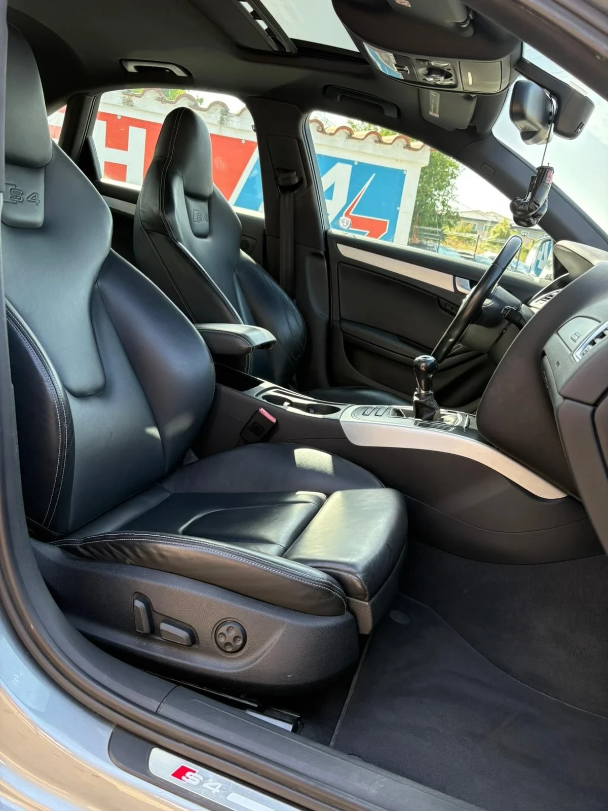 Audi S4, снимка 8 - Автомобили и джипове - 55937126