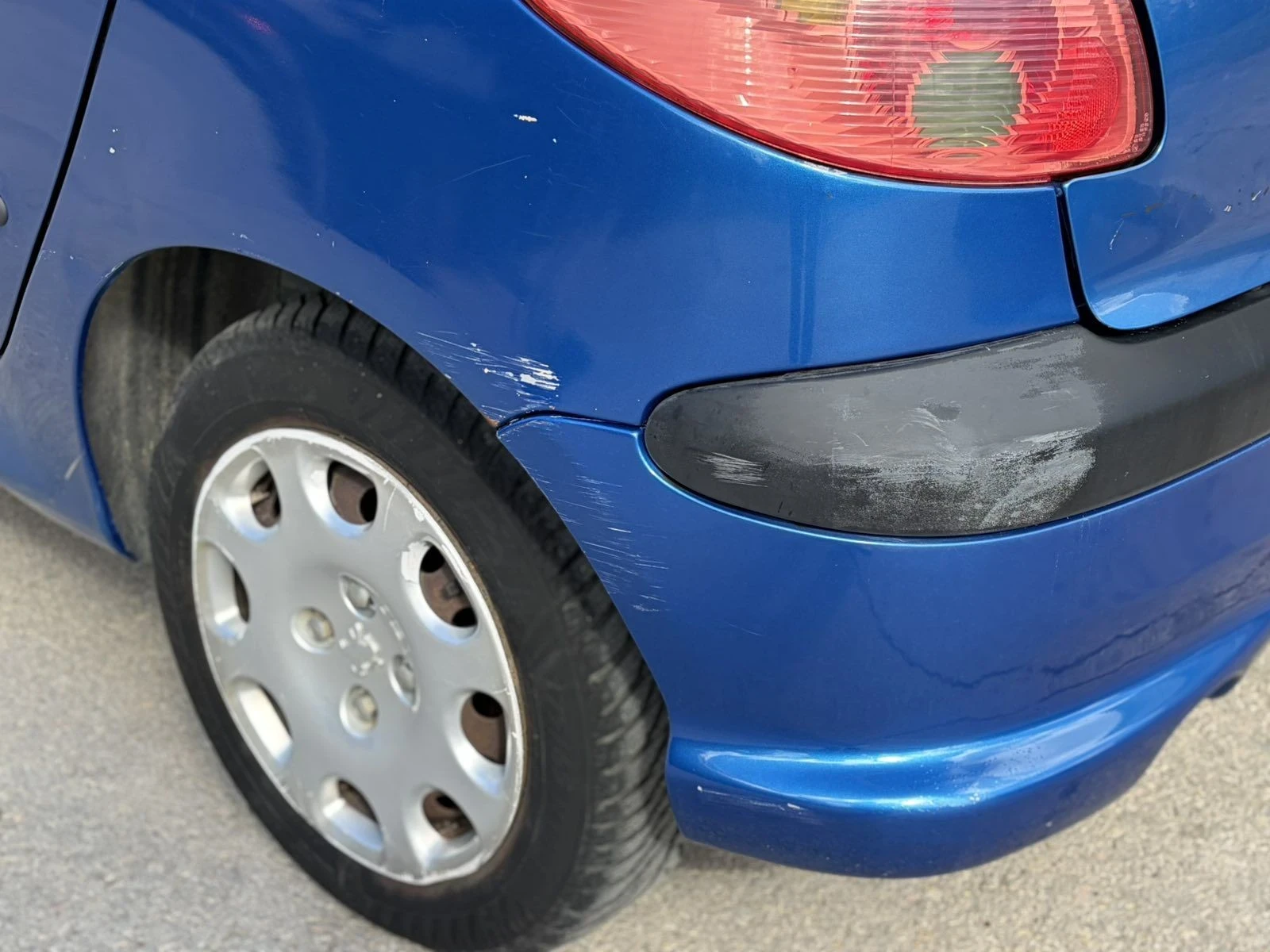 Peugeot 206 1.4 75к.с бензин, снимка 4 - Автомобили и джипове - 56112049