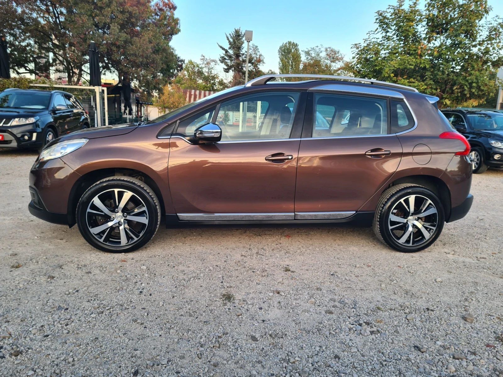 Peugeot 2008 1.6i 16V 120p.s  / ALLURE  / EVRO 5B , снимка 8 - Автомобили и джипове - 56317948