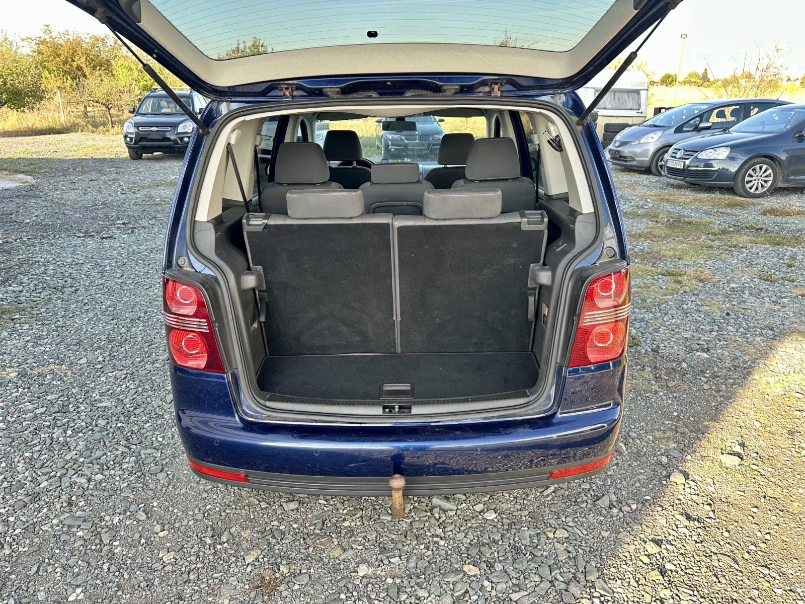 VW Touran 2.0TDI 8клапана bmm, снимка 13 - Автомобили и джипове - 56653853