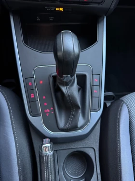Seat Arona 1.0 TSI DSG Style, ПЪРВИ СОБСТВЕНИК, снимка 10