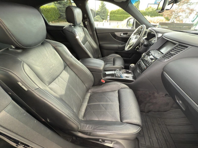 Infiniti Fx 30 Infiniti FX30 S  PREMIUM, снимка 12 - Автомобили и джипове - 47522784