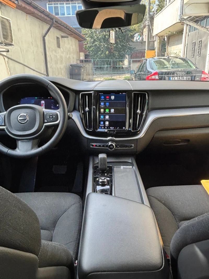 Volvo XC60 B4 D Geartronic Virtual/Kamera/AHK/19 Mild Hybrid , снимка 8 - Автомобили и джипове - 52143526